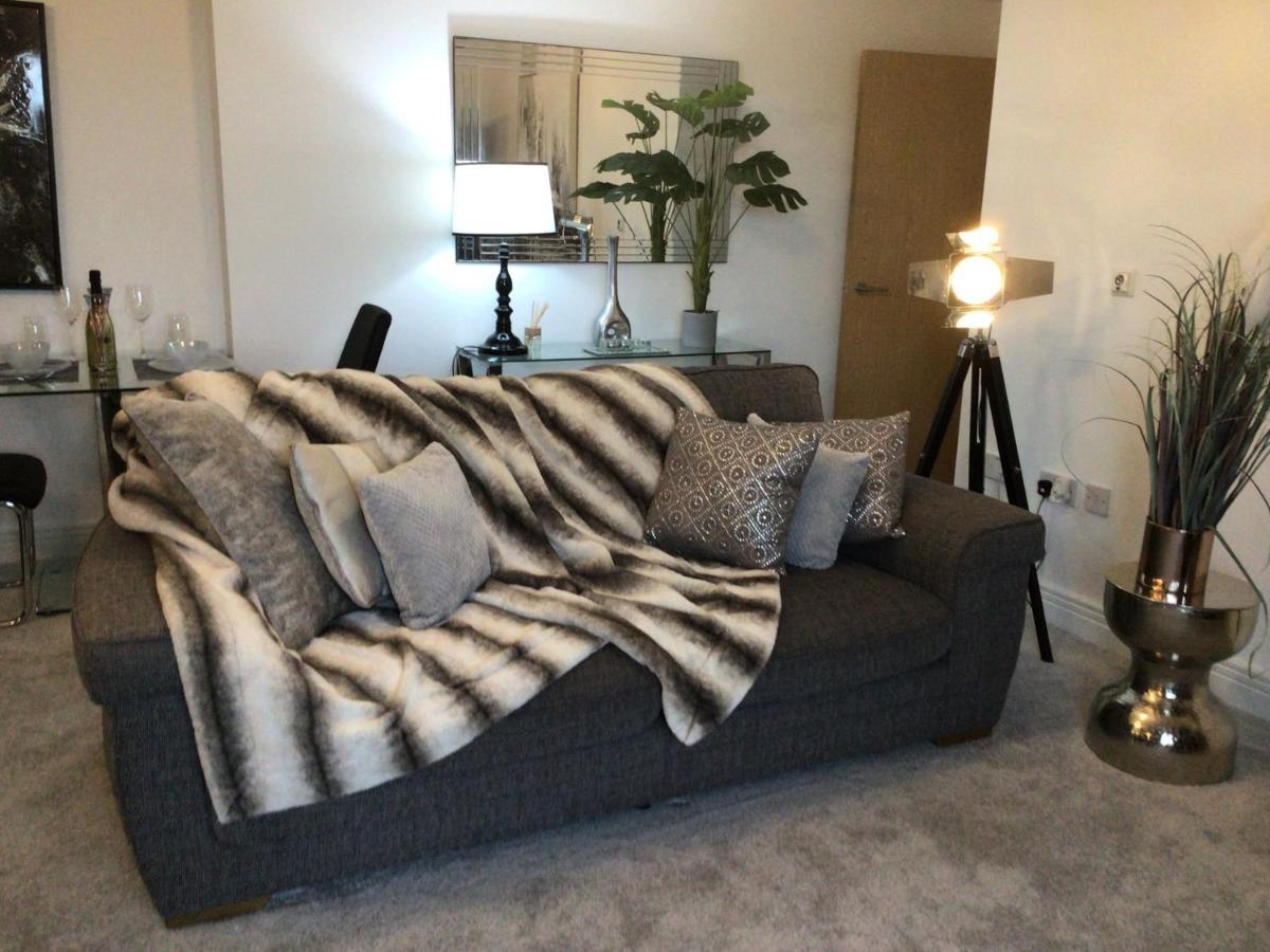 Luxurious River View Apartment With Terrace 伍斯特 外观 照片