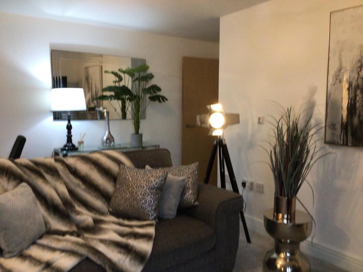 Luxurious River View Apartment With Terrace 伍斯特 外观 照片